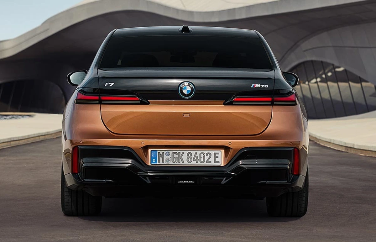 BMW i7 Long range EV in India